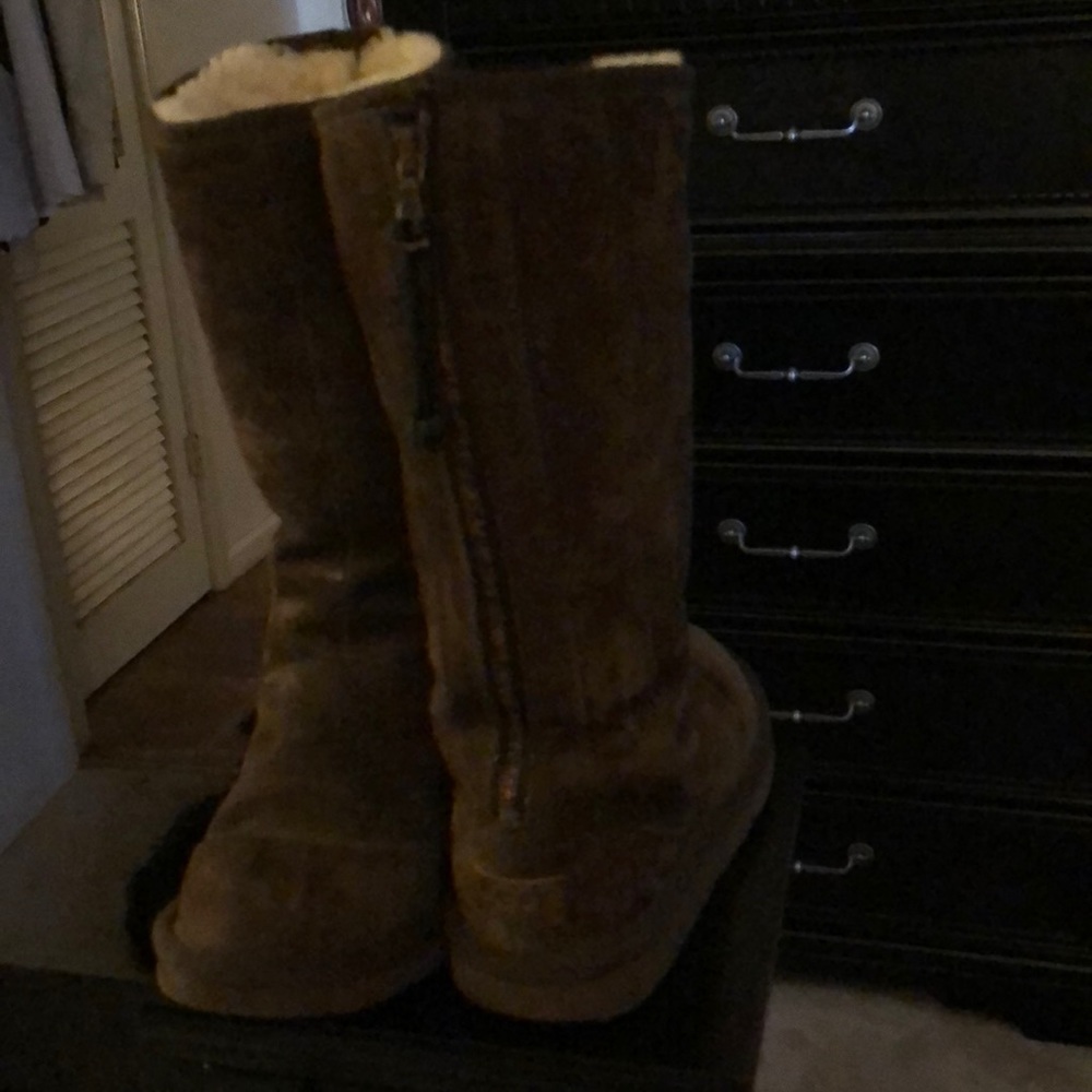 Ugg